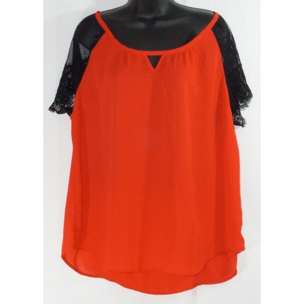 Torrid Red Blouse Black Short Embroidered Sleeve 1 - Picture 5 of 6